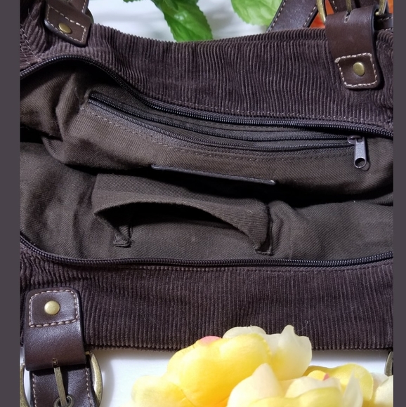 G.H. Bass & Company - Picture 6 of 8